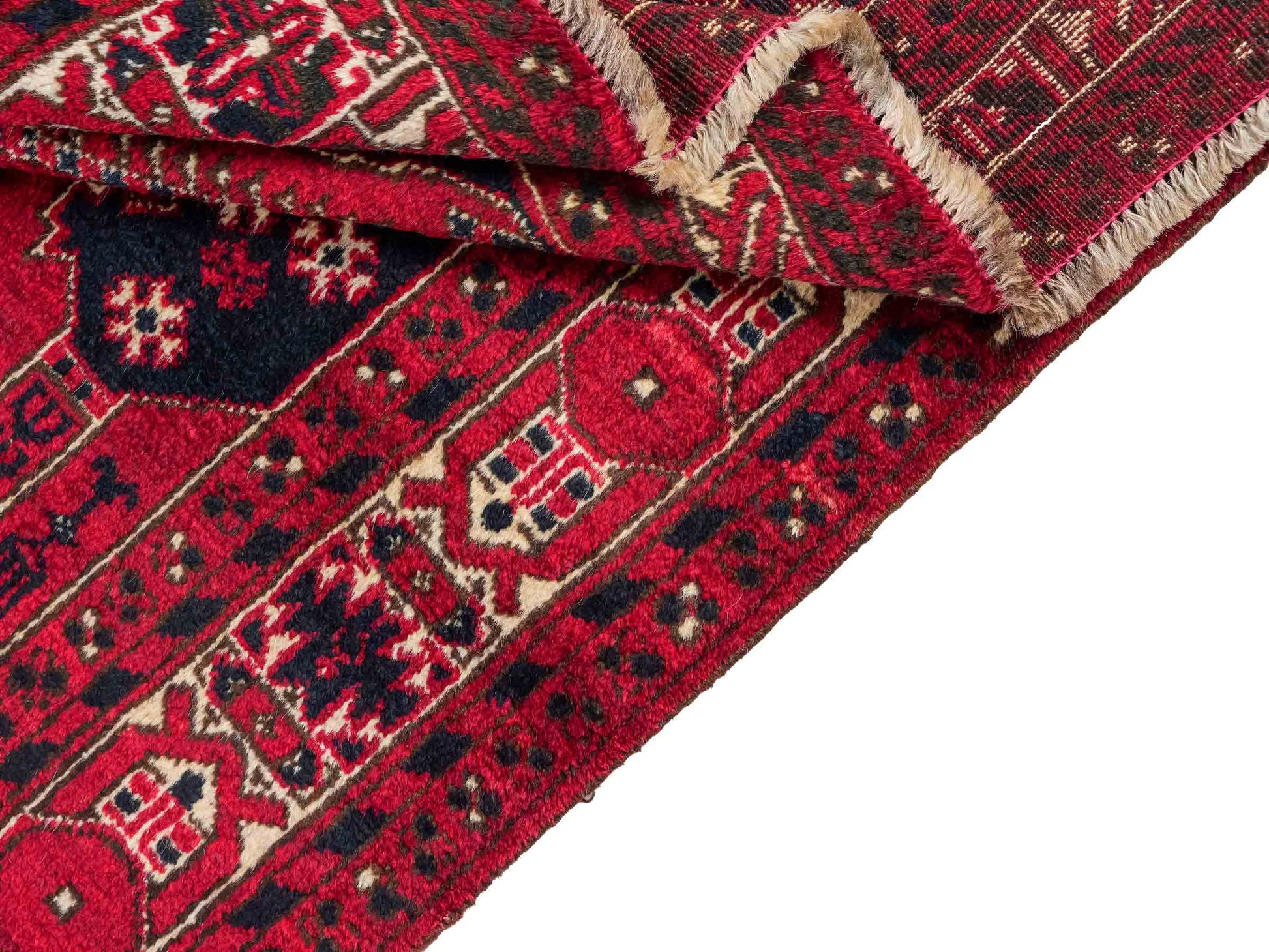 Antiker, handgeknüpfter, afghanischer Belutsch Nomadenteppich aus Wolle von Khademi. Größe: 109 x 85 cm. Farbe: Rot. Verkauf durch JUPITER Intl.