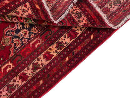 Antiker, handgeknüpfter, afghanischer Belutsch Nomadenteppich aus Wolle von Khademi. Größe: 115 x 80 cm. Farbe: Rot. Verkauf durch JUPITER Intl.