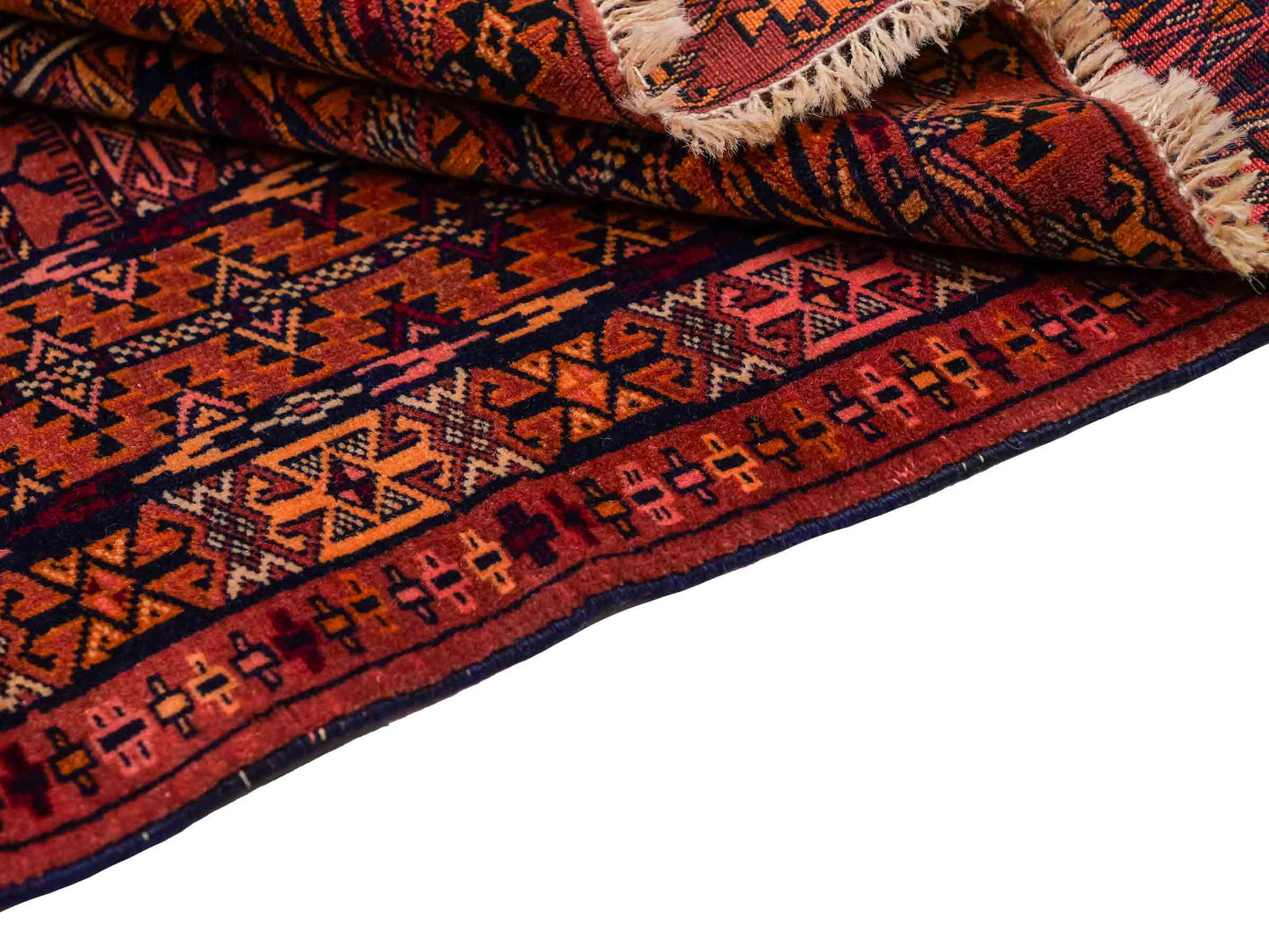 Antiker, handgeknüpfter, afghanischer Belutsch Nomadenteppich aus Wolle von Khademi. Größe: 121 x 90 cm. Farbe: Braun, orange. Verkauf durch JUPITER Intl.