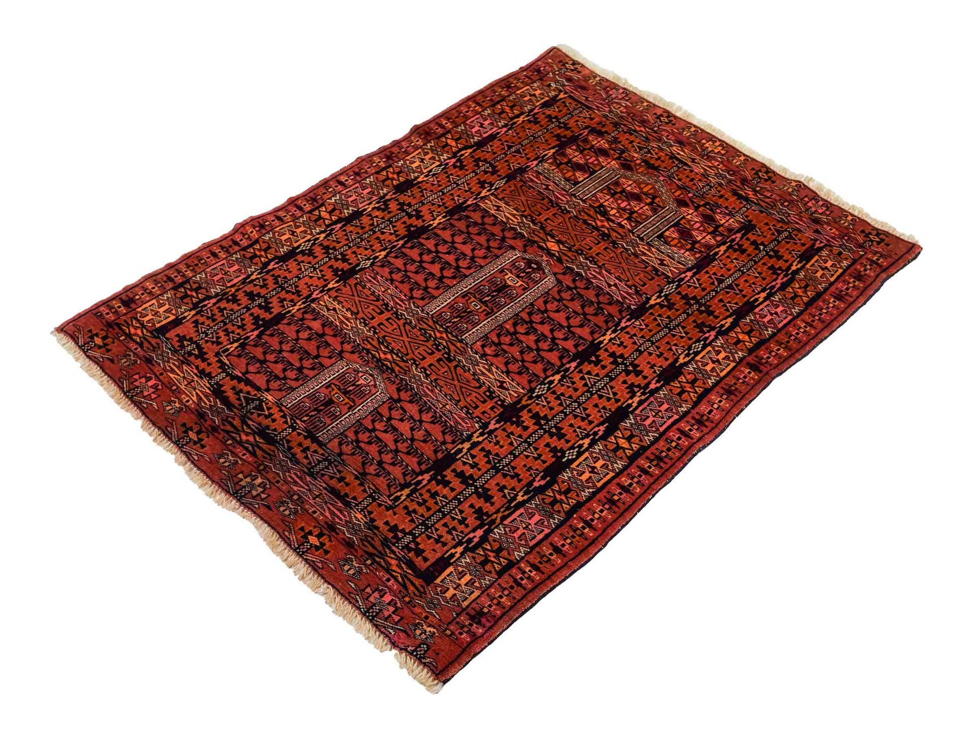 Antiker, handgeknüpfter, afghanischer Belutsch Nomadenteppich aus Wolle von Khademi. Größe: 121 x 90 cm. Farbe: Braun, orange. Verkauf durch JUPITER Intl.
