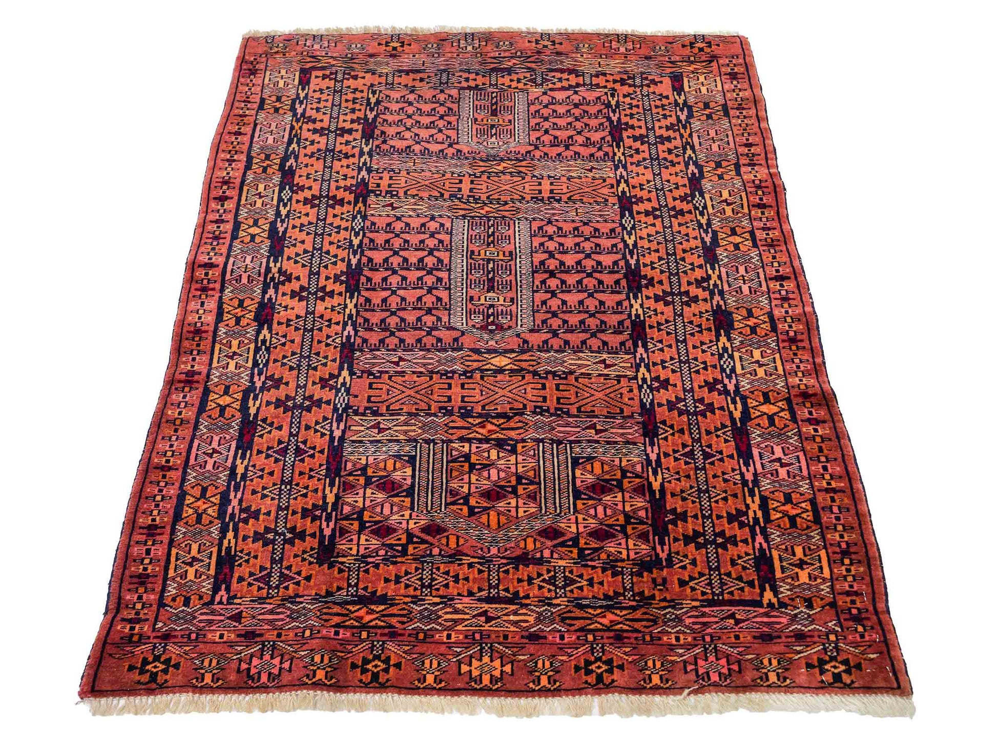 Antiker, handgeknüpfter, afghanischer Belutsch Nomadenteppich aus Wolle von Khademi. Größe: 121 x 90 cm. Farbe: Braun, orange. Verkauf durch JUPITER Intl.