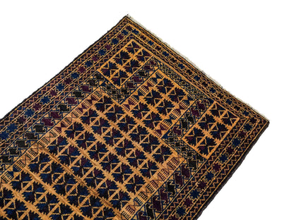 Antiker, handgeknüpfter, afghanischer Belutsch Nomadenteppich aus Wolle von Khademi. Größe: 124 x 76 cm. Farbe: Blau, gold. Verkauf durch JUPITER Intl.