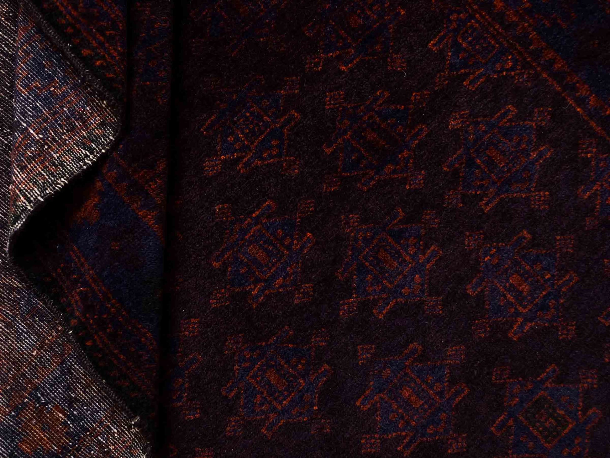 Antiker, handgeknüpfter, afghanischer Belutsch Nomadenteppich aus Wolle von Khademi. Größe: 127 x 84 cm. Farbe: Braun, blau. Verkauf durch JUPITER Intl.