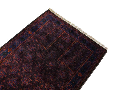 Antiker, handgeknüpfter, afghanischer Belutsch Nomadenteppich aus Wolle von Khademi. Größe: 127 x 84 cm. Farbe: Braun, blau. Verkauf durch JUPITER Intl.