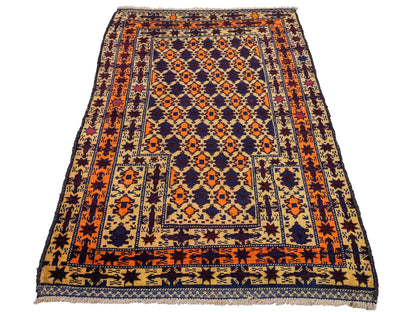 Antiker, handgeknüpfter, afghanischer Belutsch Nomadenteppich aus Wolle von Khademi. Größe: 132 x 84 cm. Farbe: Beige, orange, blau. Verkauf durch JUPITER Intl.