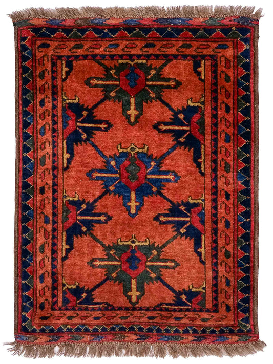 Antiker, handgeknüpfter, afghanischer Belutsch Nomadenteppich aus Wolle von Khademi. Größe: 91 x 65 cm. Farbe: Rot, orange, blau. Verkauf durch JUPITER Intl.