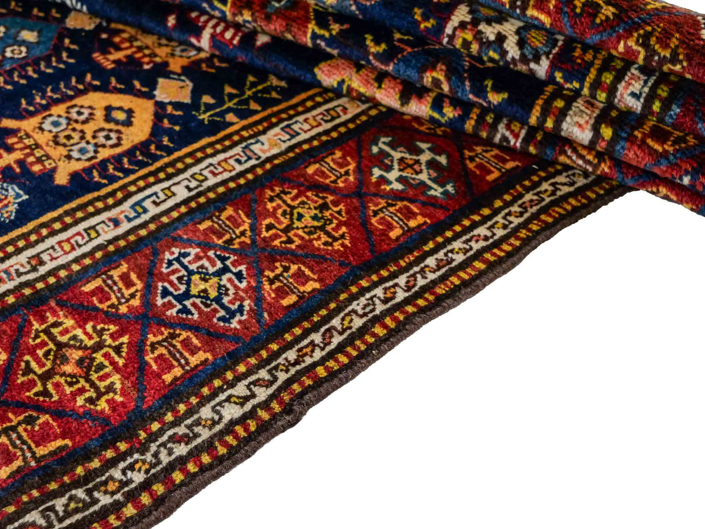 Sehr feiner, handgeknüpfter, antiker, persischer Ghashghai Nomadenteppich aus Wolle von Khademi. Farbe: Blau, rot, beige, cremeweiß. Größe: 346 x 115 cm. Form: Läufer. Vertrieb durch JUPITER Intl.
