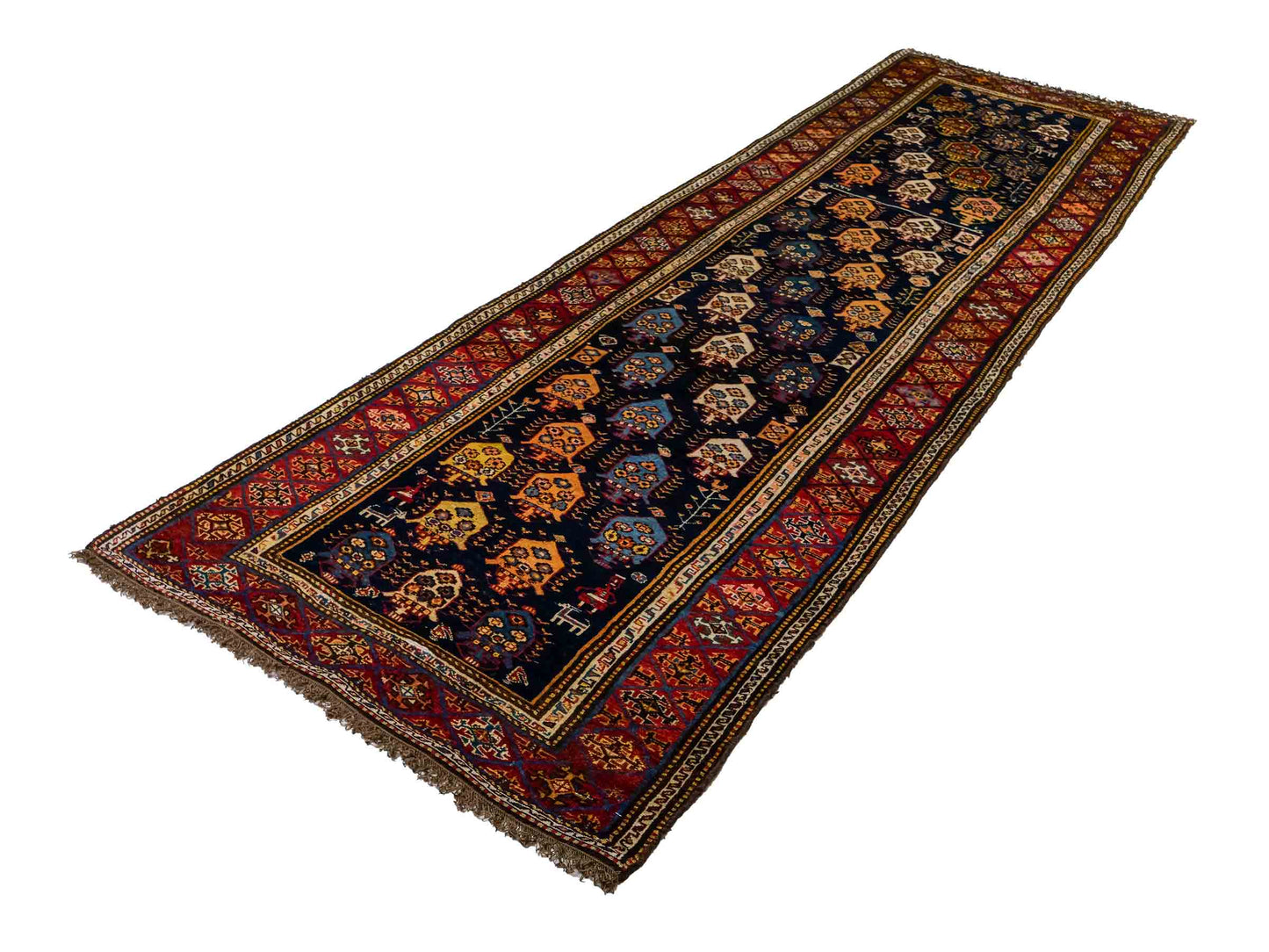 Sehr feiner, handgeknüpfter, antiker, persischer Ghashghai Nomadenteppich aus Wolle von Khademi. Farbe: Blau, rot, beige, cremeweiß. Größe: 346 x 115 cm. Form: Läufer. Vertrieb durch JUPITER Intl.