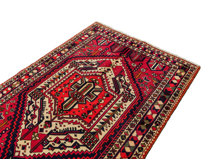Feiner, handgeknüpfter, persischer Bakhitar Nomadenteppich aus Wolle von Khademi. Farbe: Rot, cremeweiß, blau. Größe: 210 x 149 cm. Vertrieb durch JUPITER Intl.