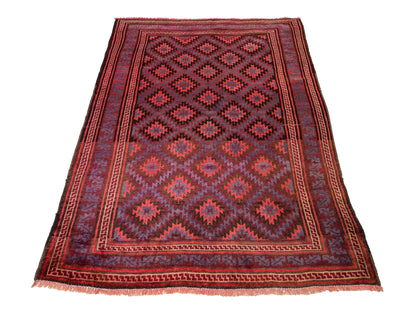 Handgeknüpfter, afghanischer Belutsch Nomadenteppich aus Wolle von Khademi. Größe: 180 x 121 cm. Farbe: Rot, blau. Verkauf durch JUPITER Intl.