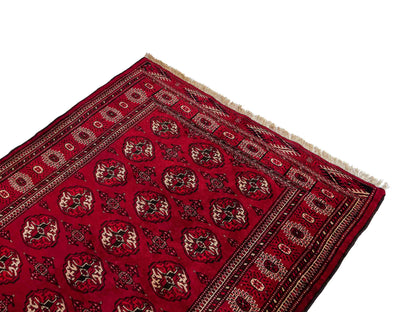 Handgeknüpfter, afghanischer Turkaman Nomadenteppich aus Wolle von Khademi. Größe: 182 x 137 cm. Farbe: Rot. Verkauf durch JUPITER Intl.