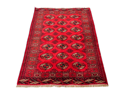Feiner, handgeknüpfter Afghan Mauri Wollteppich von Khademi. Größe: 152 x 118 cm. Farbe: Rot. Verkauf durch JUPITER Intl.