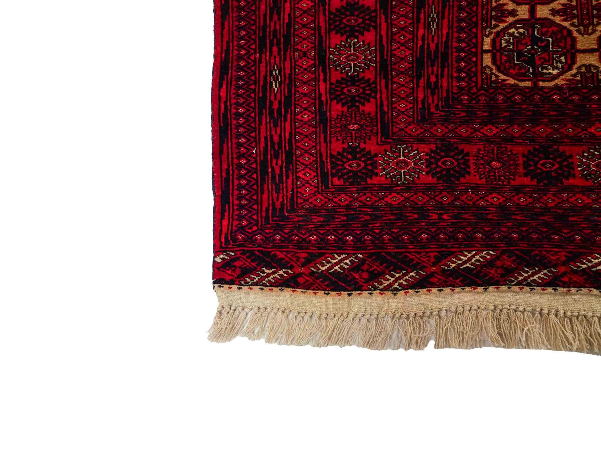 Feiner, handgeknüpfter Afghan Mauri Wollteppich von Khademi. Größe: 175 x 128 cm. Farbe: Rot, beige. Verkauf durch JUPITER Intl.