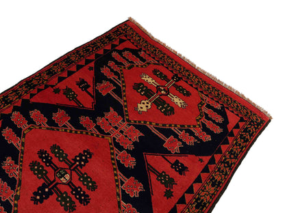 Feiner, handgeknüpfter Afghan Wollteppich von Khademi. Größe: 154 x 126 cm. Farbe: Rot. Verkauf durch JUPITER Intl.