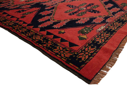 Feiner, handgeknüpfter Afghan Wollteppich von Khademi. Größe: 154 x 126 cm. Farbe: Rot. Verkauf durch JUPITER Intl.