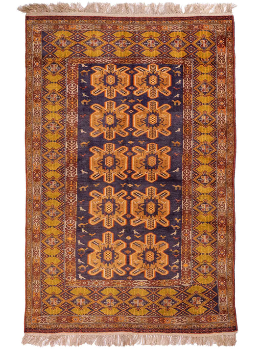Feiner, handgeknüpfter Afghan Wollteppich mit Seidenkette von Khademi. Größe: 175 x 108 cm. Farbe: Gold, blau. Verkauf durch JUPITER Intl.