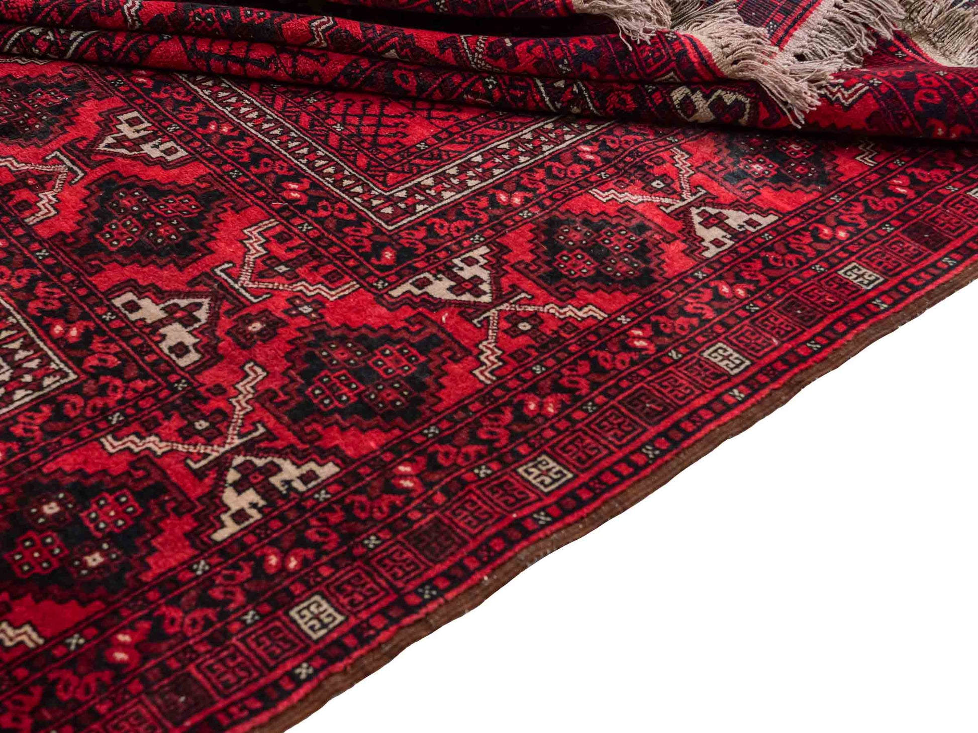 Feiner, handgeknüpfter Afghan Wollteppich von Khademi. Größe: 235 x 156 cm. Farbe: Rot. Verkauf durch JUPITER Intl.