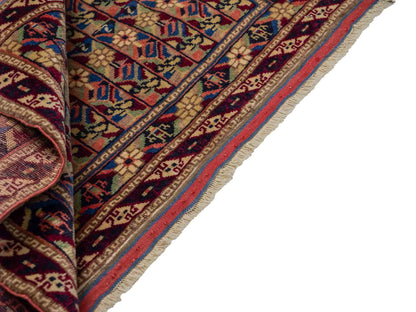 Feiner, handgeknüpfter Afghan Wollteppich von Khademi. Größe: 75 x 56 cm. Farbe: Cremeweiß. Verkauf durch JUPITER Intl.