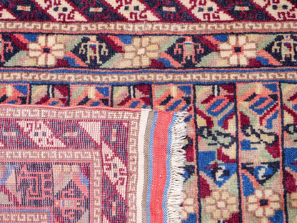 Feiner, handgeknüpfter Afghan Wollteppich von Khademi. Größe: 75 x 56 cm. Farbe: Cremeweiß. Verkauf durch JUPITER Intl.