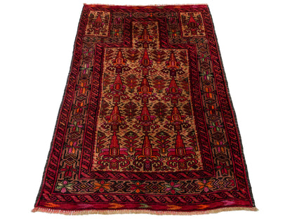 Antiker, handgeknüpfter Afghan Orientteppich aus Wolle von Khademi. Größe: 141 x 95 cm. Farbe: Rot, beige. Verkauf durch JUPITER Intl.