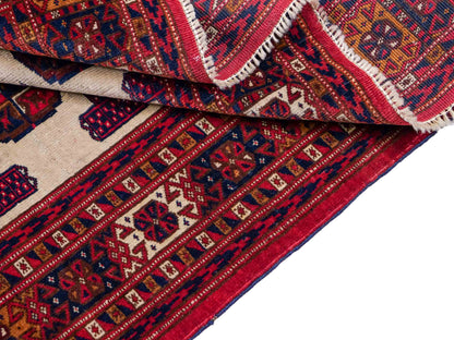 Feiner, handgeknüpfter, antiker Russia Orientteppich aus Wolle von Khademi. Farbe: Cremeweiß, rot, blau. Größe: 130 x 93 cm. Vertrieb durch JUPITER Intl.