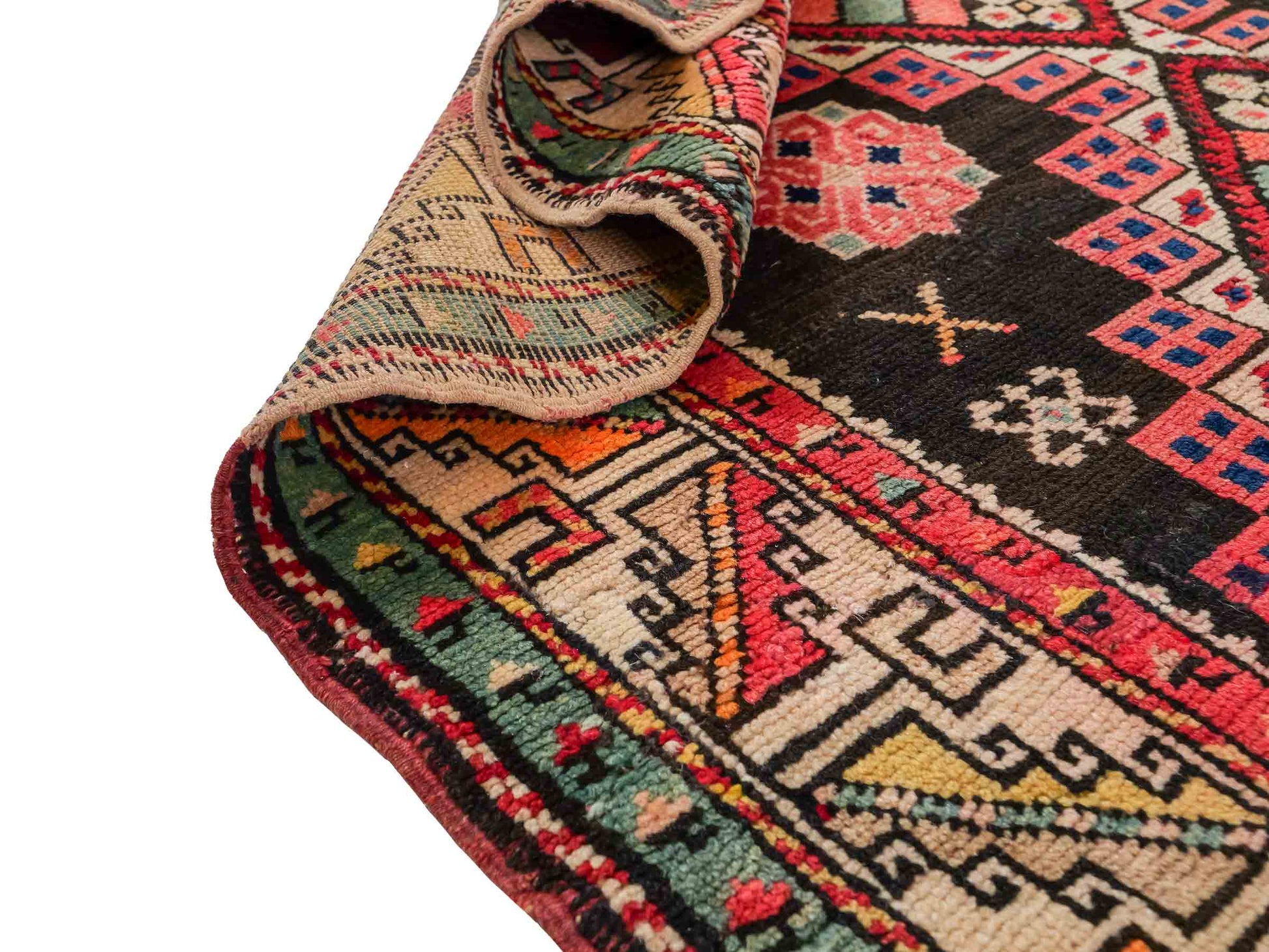 Sehr feiner, handgeknüpfter, antiker Russia Orientteppich aus Wolle von Khademi. Farbe: Schwarz, cremeweiß, rot. Größe: 248 x 110 cm. Vertrieb durch JUPITER Intl.