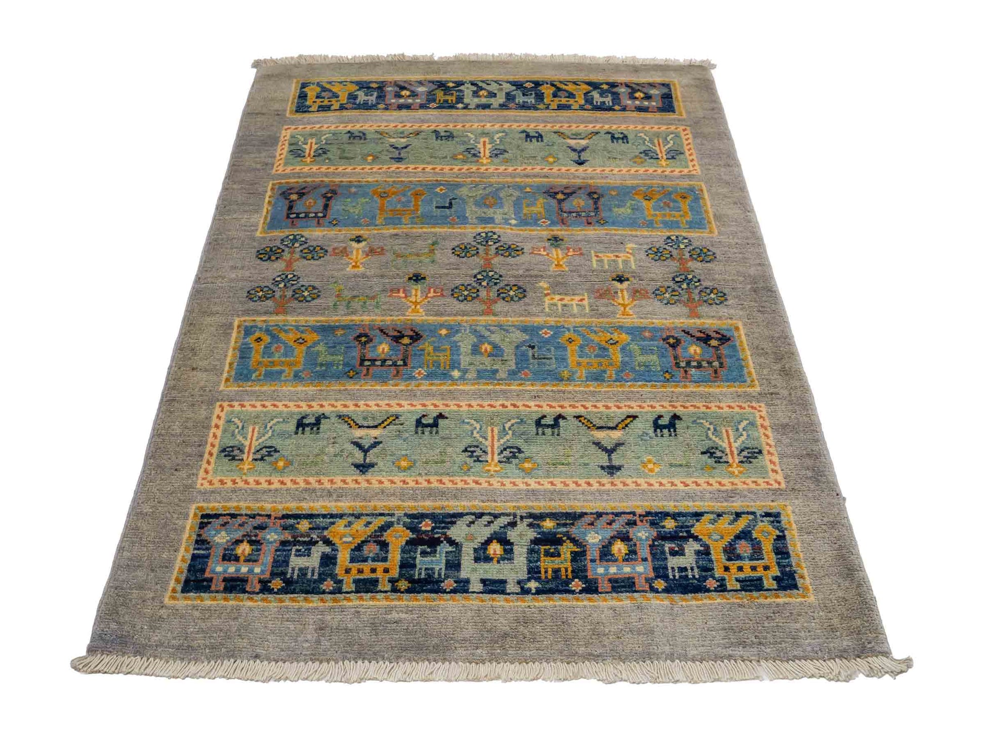 Feiner, handgeknüpfter Design Ziegler Chobi Orientteppich aus reiner Wolle mit geometrischem Feldmuster und figuralen Details von Khademi. Größe: 123 x 85 cm. Farbe: Grau. RB3-B2428. Ursprung: Afghanistan. Verkauf durch JUPITER Intl.