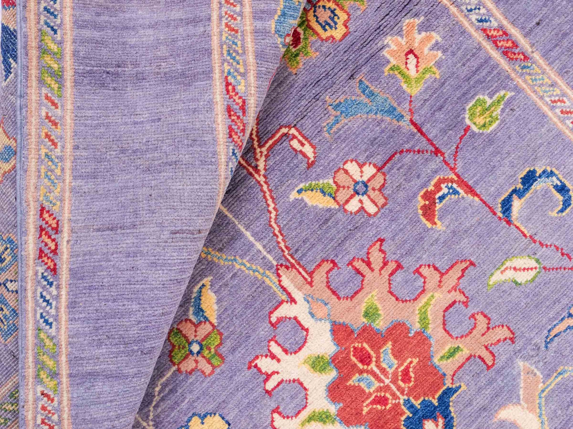 Feiner, handgeknüpfter Design Ziegler Chobi Orientteppich aus reiner Wolle mit geometrischem Feldmuster und figuralen Details von Khademi. Größe: 182 x 121 cm. Farbe: Graublau. RB3-B2662. Ursprung: Afghanistan. Verkauf durch JUPITER Intl.