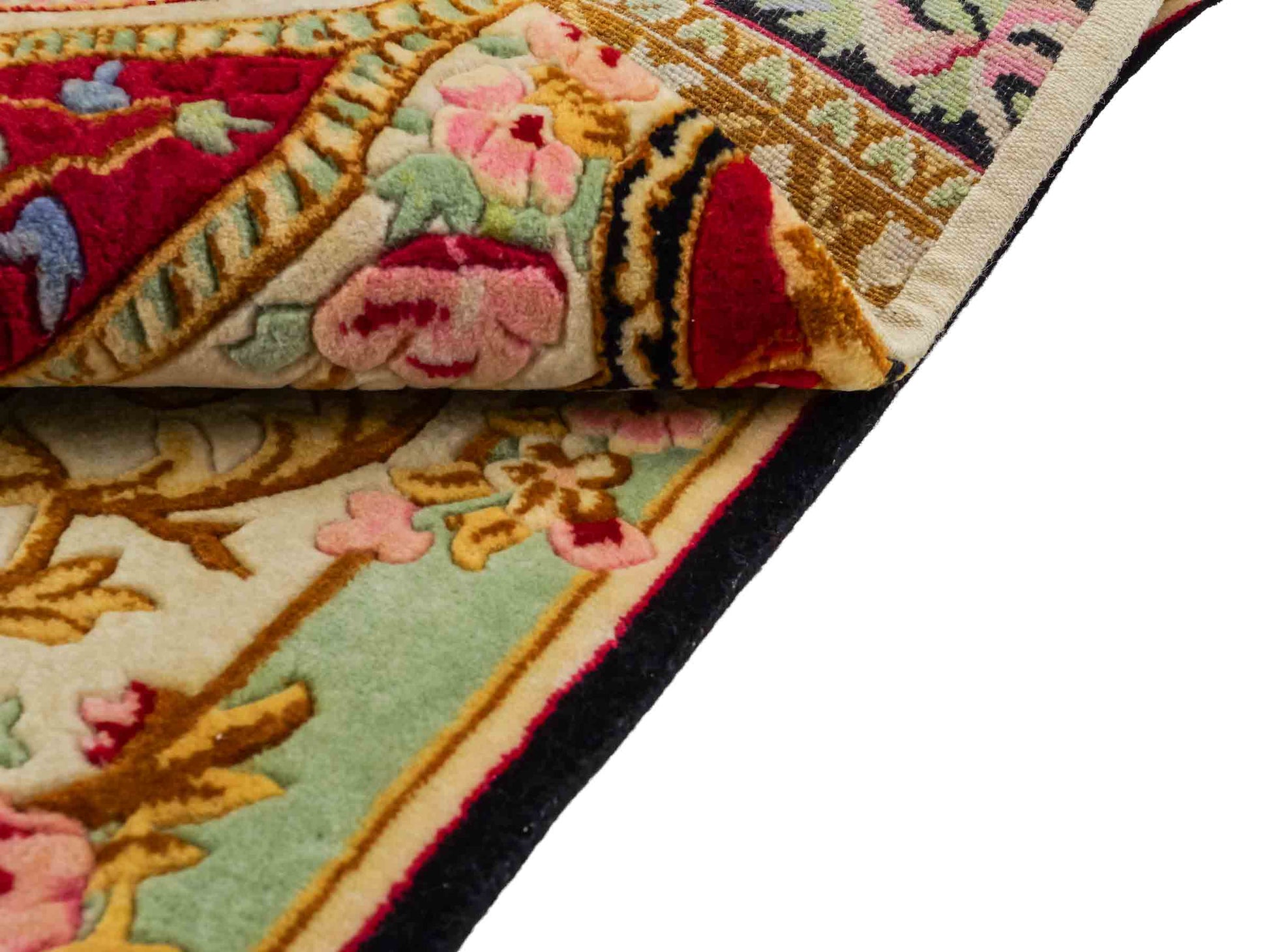 Feiner, handgeknüpfter Indo Aubusson Orientteppich aus Wolle von Khademi, creme, gold, beige, gold, schwarz, rot. 127x78 cm. Verkauf durch Jupiter Intl.