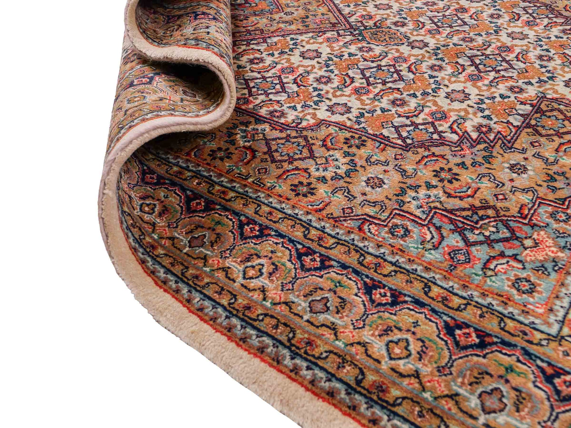 Feiner, handgeknüpfter Indo Bidjar Orientteppich aus Wolle von Khademi. Größe: 209 x 147 cm. Farbe: Creme, beige. Verkauf durch JUPITER Intl.