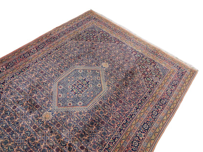 Feiner, handgeknüpfter Indo Bidjar Orientteppich aus reiner Wolle mit geometrischem Medaillon von Khademi. Größe: 234 x 174 cm. Farbe: Orange, braun. RB3-972. Ursprung: Indien. Verkauf durch JUPITER Intl.