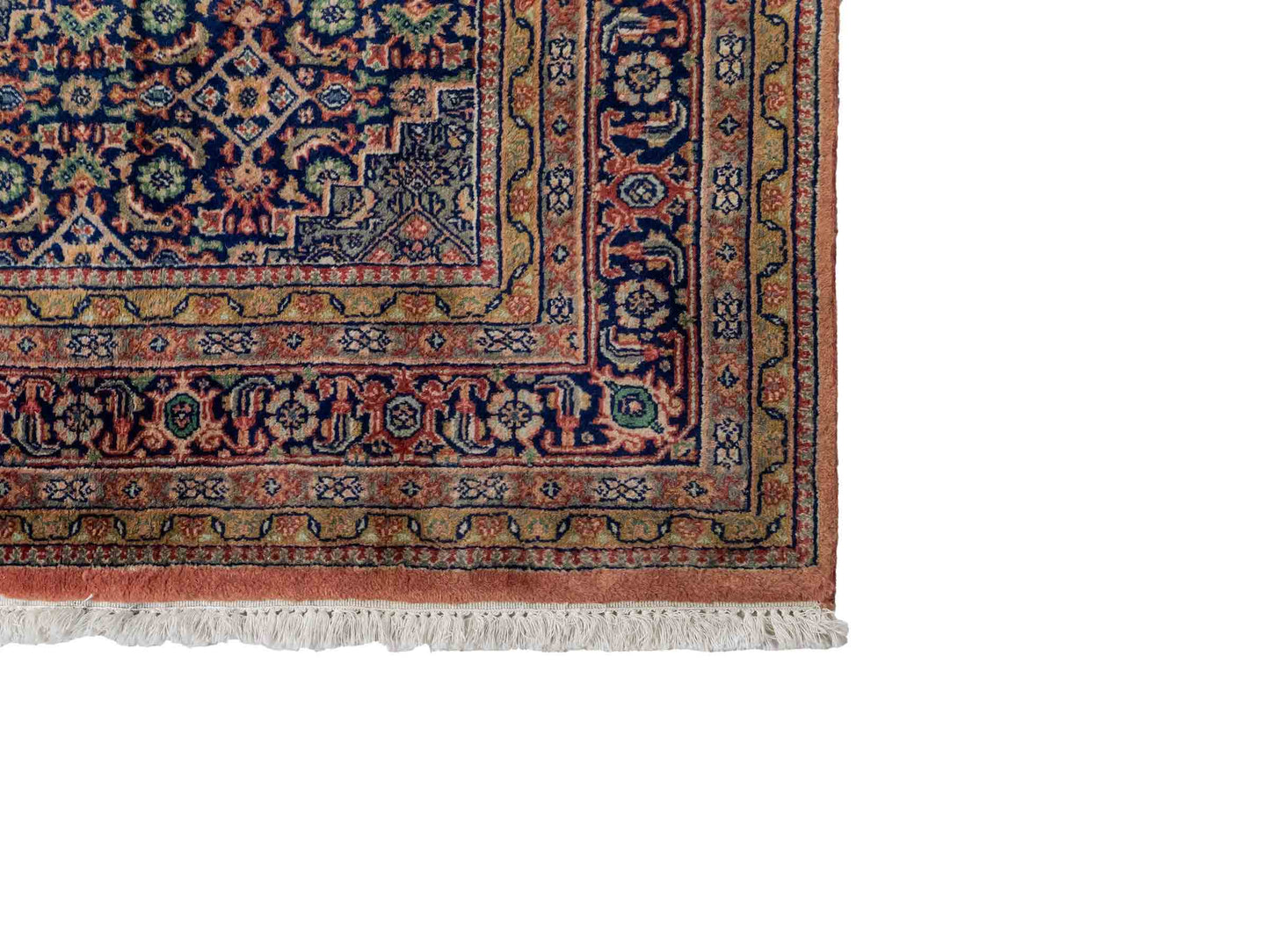 Feiner, handgeknüpfter Indo Bidjar Orientteppich aus reiner Wolle mit geometrischem Medaillon von Khademi. Größe: 234 x 174 cm. Farbe: Orange, braun. RB3-972. Ursprung: Indien. Verkauf durch JUPITER Intl.