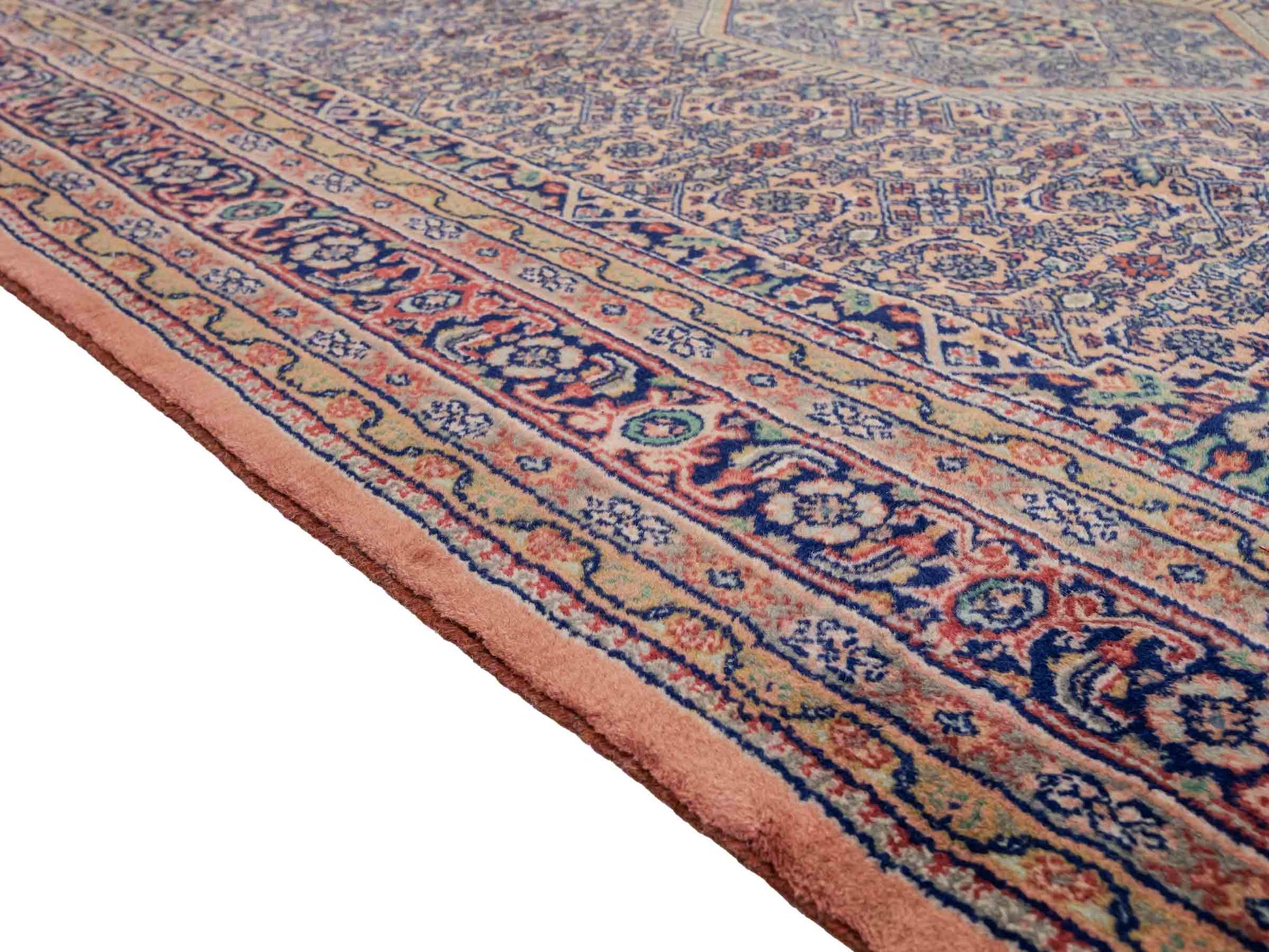 Feiner, handgeknüpfter Indo Bidjar Orientteppich aus reiner Wolle mit geometrischem Medaillon von Khademi. Größe: 234 x 174 cm. Farbe: Orange, braun. RB3-972. Ursprung: Indien. Verkauf durch JUPITER Intl.