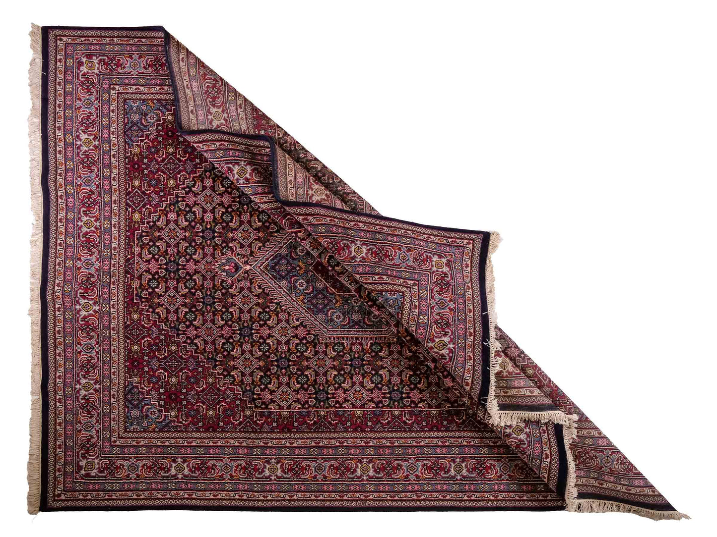 Feiner, handgeknüpfter Indo Bidjar Orientteppich aus Wolle von Khademi. Größe 291 x 247 cm. Farbe: Blau, rot. Verkauf durch JUPITER Intl.