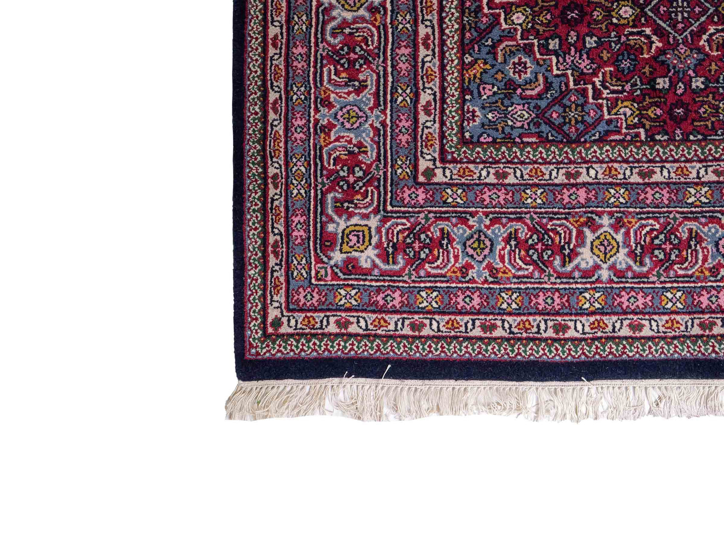 Feiner, handgeknüpfter Indo Bidjar Orientteppich aus Wolle von Khademi. Größe 291 x 247 cm. Farbe: Blau, rot. Verkauf durch JUPITER Intl.
