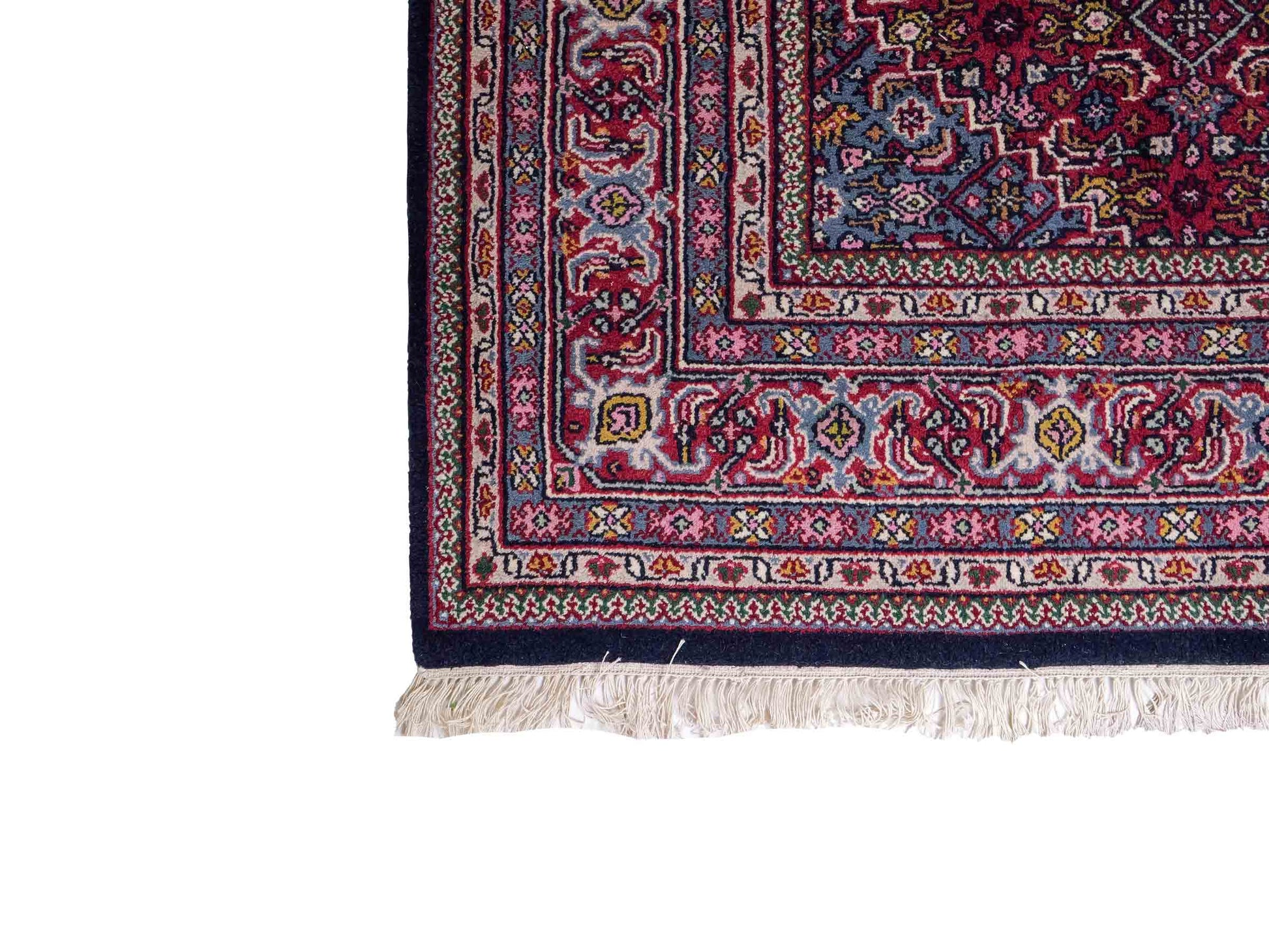 Feiner, handgeknüpfter Indo Bidjar Orientteppich aus Wolle von Khademi. Größe 291 x 247 cm. Farbe: Blau, rot. Verkauf durch JUPITER Intl.