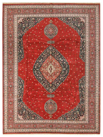 Sehr feiner, handgeknüpfter, indischer Khademi Orientteppich mit Ghom Design aus Wolle, rot, blau, creme. 422x304 cm. Vertrieb durch Jupiter Intl.