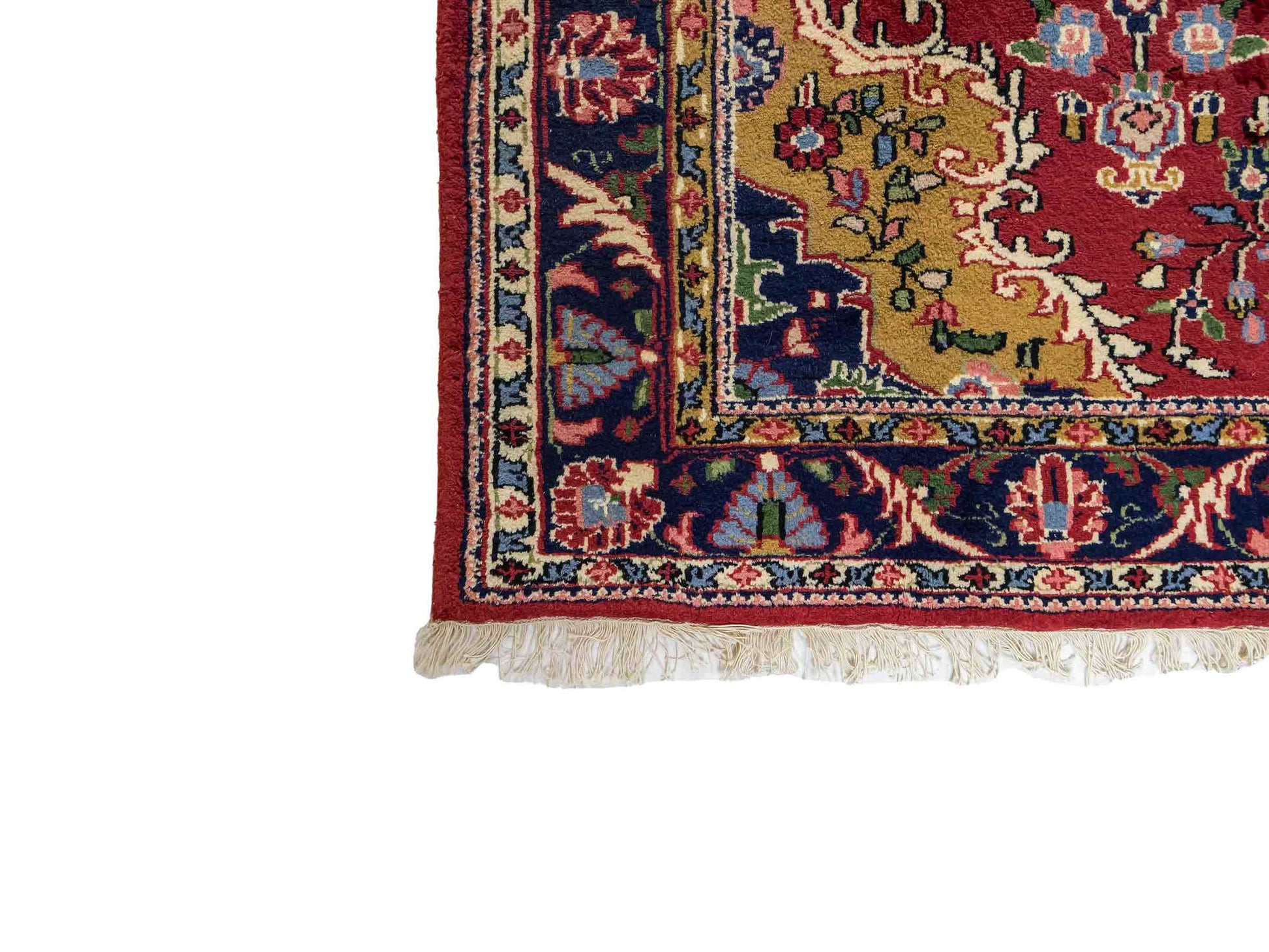 Feiner, handgeknüpfter Indo Keshan Orientteppich aus Wolle von Khademi. Größe 202 x 138 cm. Farbe: Rot, blau. Verkauf durch JUPITER Intl.