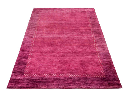 Feiner, handgeknüpfter Indo Lori Orientteppich aus Wolle von Khademi, violett, lila. 179x121 cm. Verkauf durch Jupiter Intl.