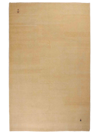 Feiner, handgeknüpfter Indo Lori Wollteppich aus Indien von Khademi. Größe: 260 x 190 cm. Farbe: Cremeweiß. Verkauf durch JUPITER Intl.