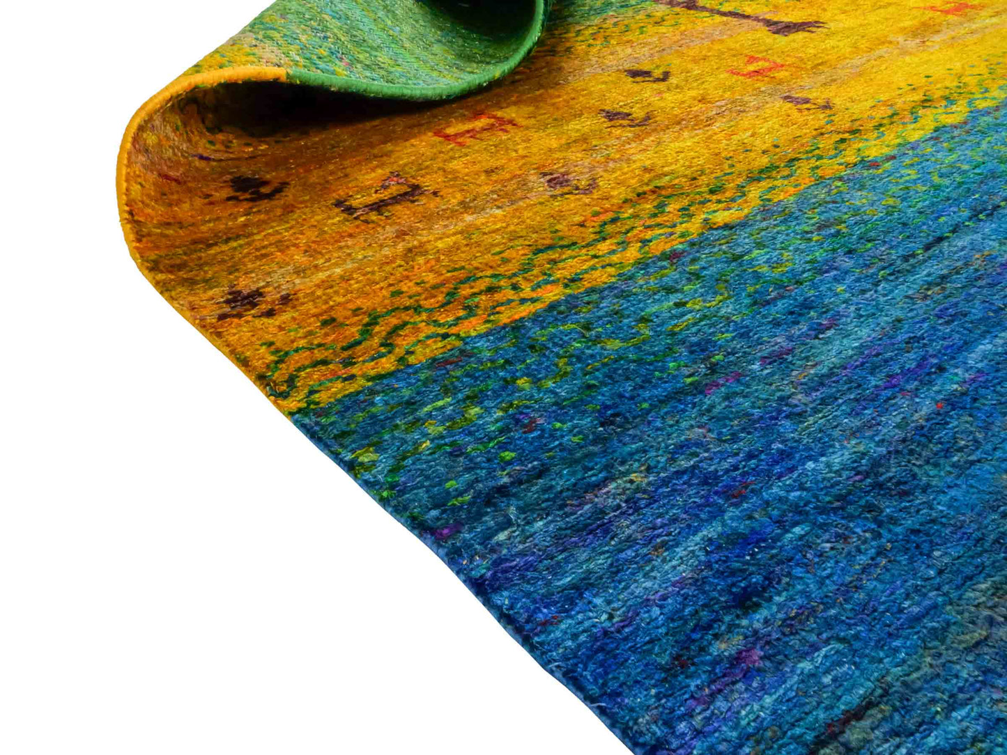 Moderner, handgeknüpfter Indo Loribaft Orientteppich von Khademi aus Sari Seide, blau, grün, gelb. Nomadisches Lebensbaum-Design. Von Hand geknüpft in Indien. Größe: 235x164cm. Teppichnummer: KB4-1505. Verkauf durch Jupiter Intl.