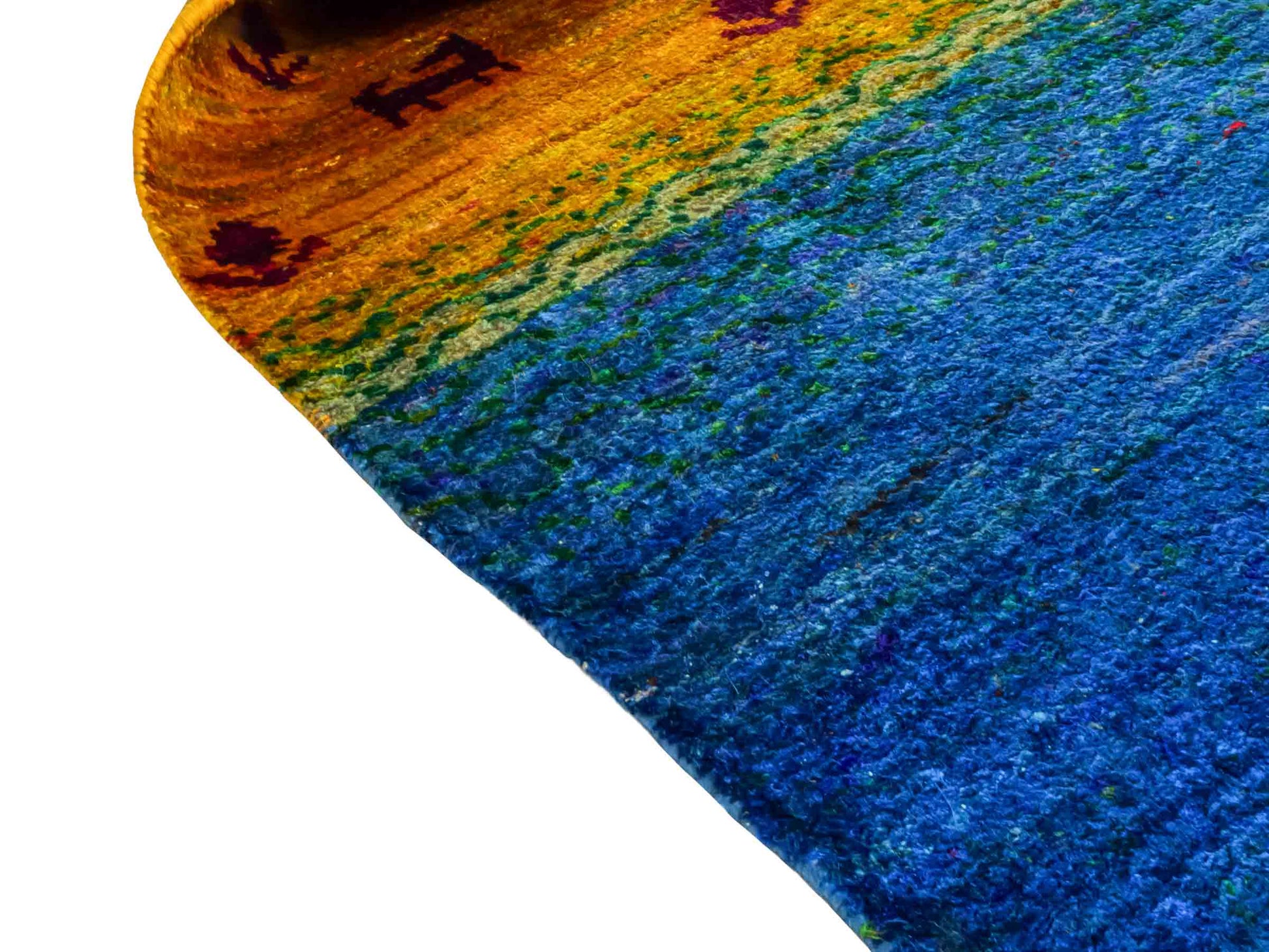 Moderner, handgeknüpfter Indo Loribaft Orientteppich von Khademi aus Sari Seide, blau, grün, gelb. Nomadisches Lebensbaum-Design. Von Hand geknüpft in Indien. Größe: 237x169cm. Teppichnummer: KB4-1503. Verkauf durch Jupiter Intl.