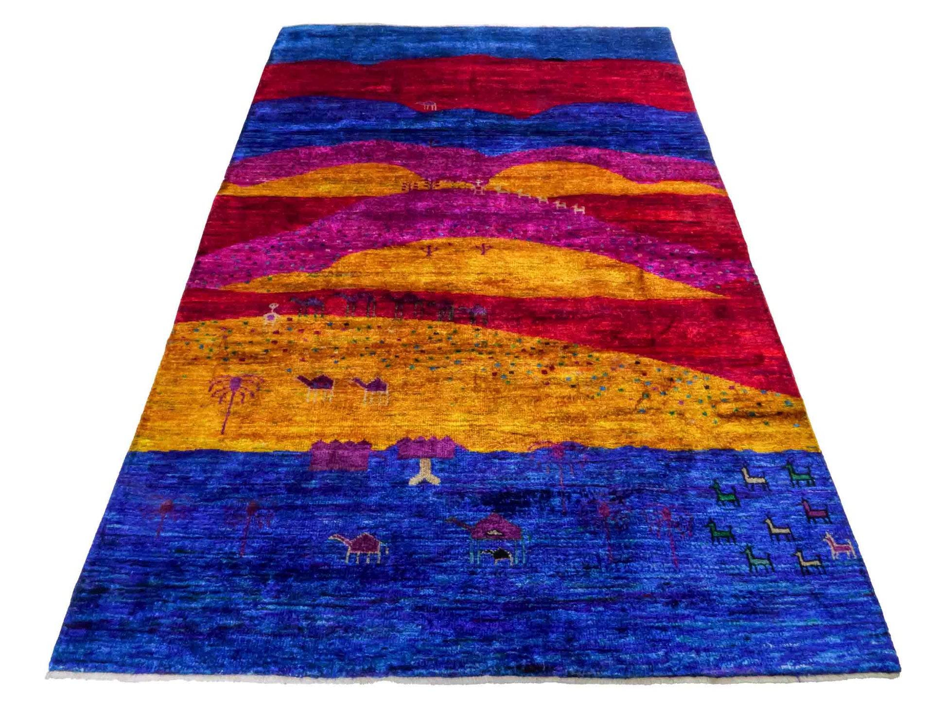 Moderner, handgeknüpfter Indo Loribaft Orientteppich von Khademi aus Sari Seide, blau, gelb, rot. Abstraktes Nomaden-Design. Von Hand geknüpft in Indien. Größe: 262x172cm. Teppichnummer: KB4-1502. Verkauf durch Jupiter Intl.