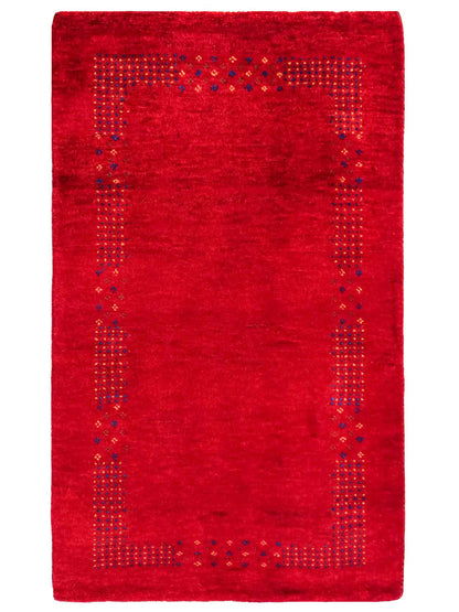 Handgeknüpfter Indo Loribaft Orientteppich von Khademi aus Wolle, rot. Geometrisches Nomaden-Design. Von Hand geknüpft in Indien. Größe: 100x61cm. Teppichnummer: KB4-1760. Verkauf durch Jupiter Intl.