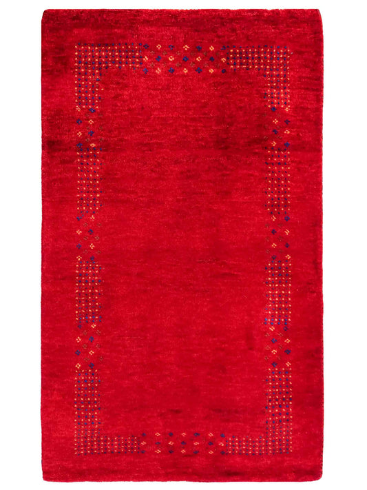 Handgeknüpfter Indo Loribaft Orientteppich von Khademi aus Wolle, rot. Geometrisches Nomaden-Design. Von Hand geknüpft in Indien. Größe: 100x61cm. Teppichnummer: KB4-1760. Verkauf durch Jupiter Intl.