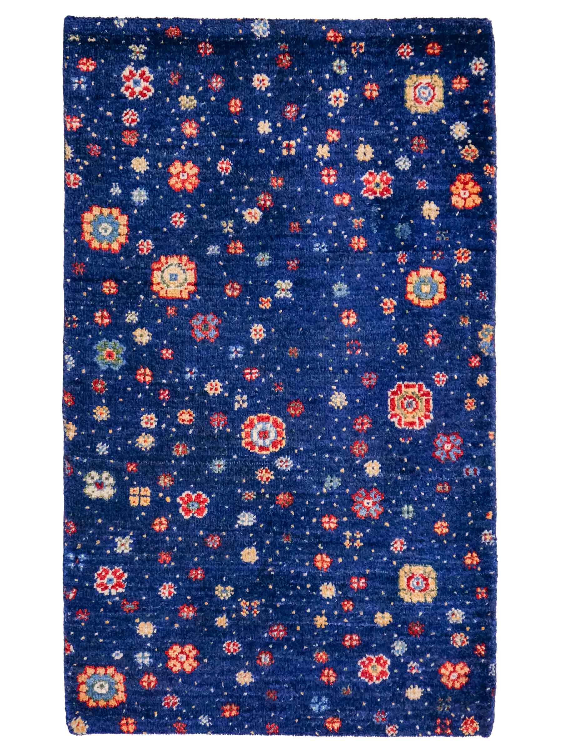 Handgeknüpfter Indo Loribaft Orientteppich von Khademi aus Wolle, blau. Florales Nomaden-Design. Von Hand geknüpft in Indien. Größe: 87x58cm. Teppichnummer: KB4-1743. Verkauf durch Jupiter Intl.