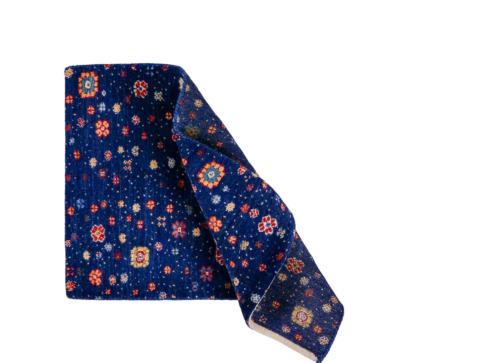 Handgeknüpfter Indo Loribaft Orientteppich von Khademi aus Wolle, blau. Florales Nomaden-Design. Von Hand geknüpft in Indien. Größe: 87x58cm. Teppichnummer: KB4-1743. Verkauf durch Jupiter Intl.