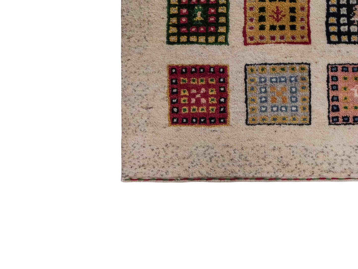 Handgeknüpfter Indo Loribaft Orientteppich von Khademi aus Wolle, cremeweiß, mehrfarbig. Geometrisches Nomaden-Feldmuster. Von Hand geknüpft in Indien. Größe: 89x59cm. Teppichnummer: KB4-1731. Verkauf durch Jupiter Intl.