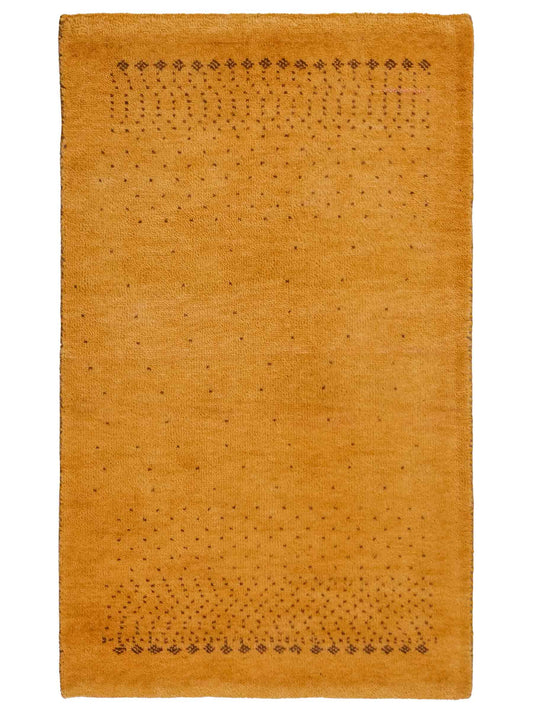 Handgeknüpfter Indo Loribaft Orientteppich von Khademi aus Wolle, gold. Geometrisches Nomaden-Design. Von Hand geknüpft in Indien. Größe: 90x58cm. Teppichnummer: KB4-1716. Verkauf durch Jupiter Intl.