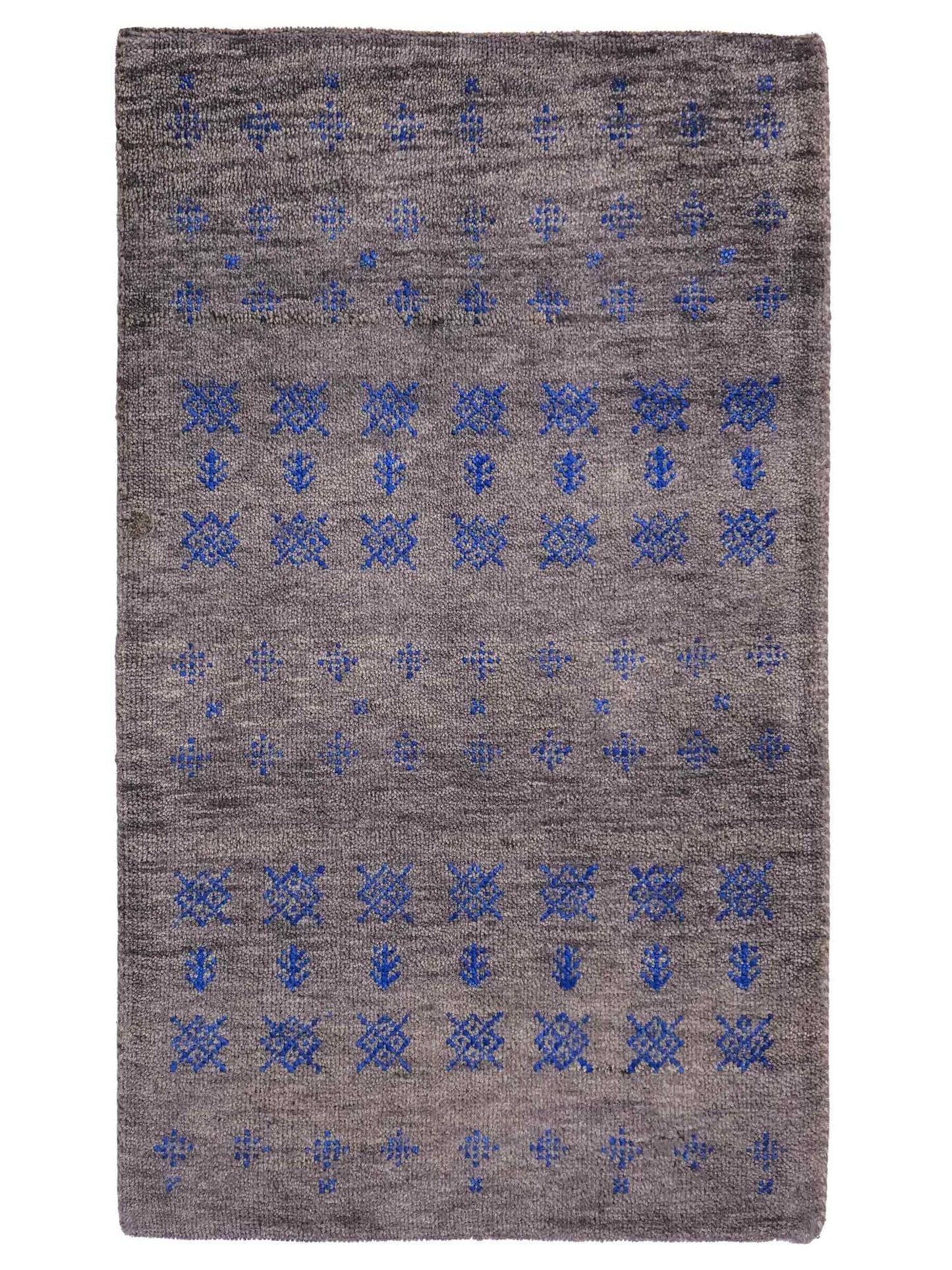 Handgeknüpfter Indo Loribaft Orientteppich von Khademi aus Wolle, grau. Geometrisches Nomaden-Design. Von Hand geknüpft in Indien. Größe: 92x61cm. Teppichnummer: KB4-1728. Verkauf durch Jupiter Intl.
